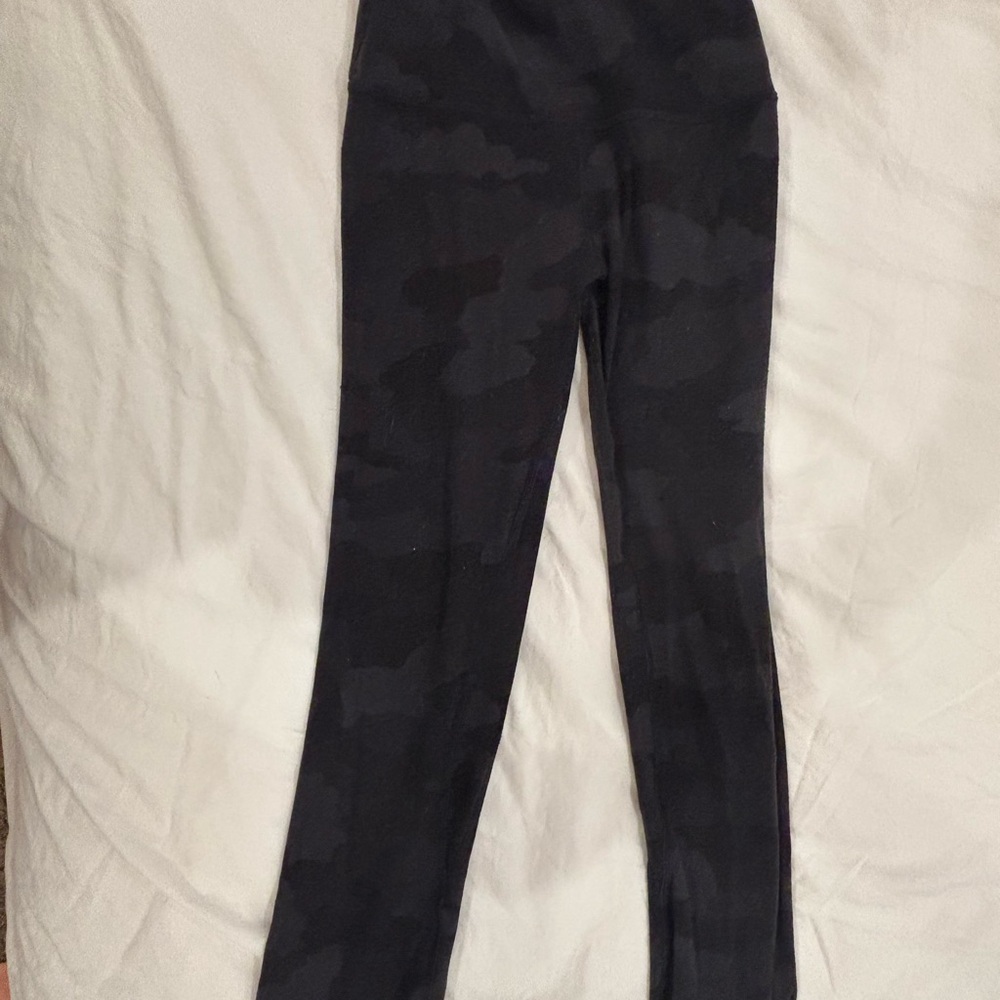 lululemon athletica Black Camouflage Capris